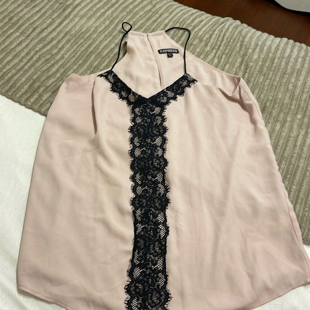 Express‎ Tank